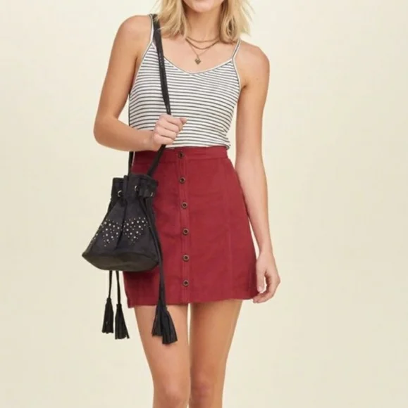 HOLLISTER Burgundy Faux Suede Skirt Ultra High Rise High-Waisted Exposed Zipper - Picture 1 of 13